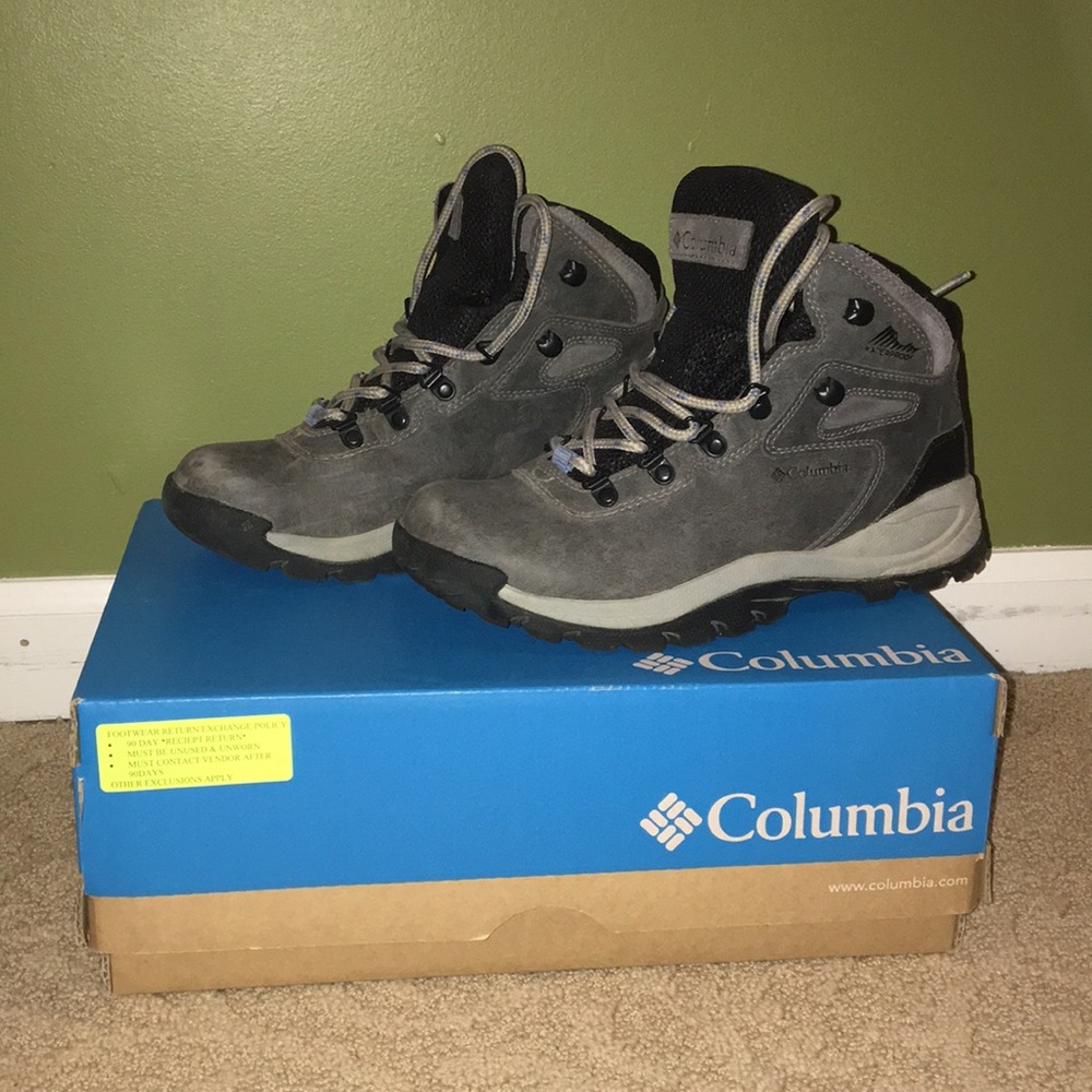 Columbia newton ridge plus womens hiking boots